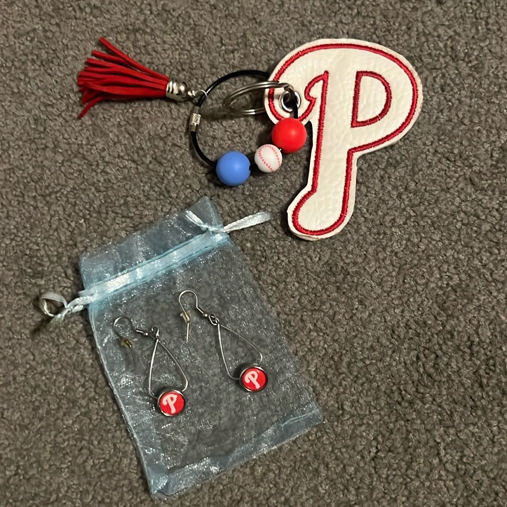 Phillies Accessory Bundle: earrings and key ring